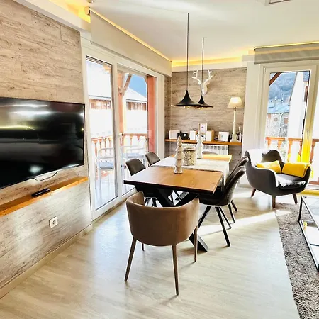 Up Flor De Nieve 贝纳斯克